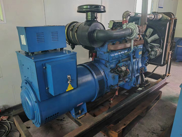 公主岭100kW柴油发电机组使用多级机油有哪些优缺点？